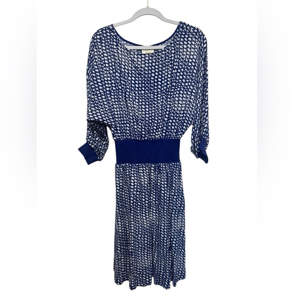 Anthropologie Maeve Gemma Blue
Geometric Print
Dolman Sleeve Dress - Picture 3 of 7